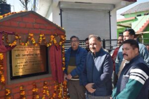 Kangra: पालमपुर के बिन्द्रावन वार्ड में विकास की सौगात, आशीष बुटेल ने 44.5 लाख के कार्यों का किया उद्घाटन
