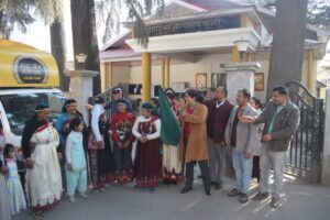 Kullu: कुल्लू में महिलाओं के लिए नई पहल, देव ऋषि फेडरेशन को मिली मोबाइल फूड वैन