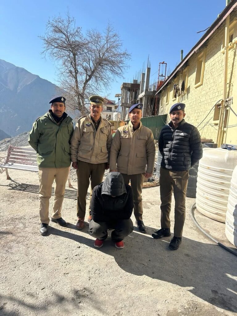 Kinnaur: किन्नौर में नशे पर सबसे बड़ी कार्रवाई, पुलिस ने पकड़ी चिट्टा की बड़ी खेप