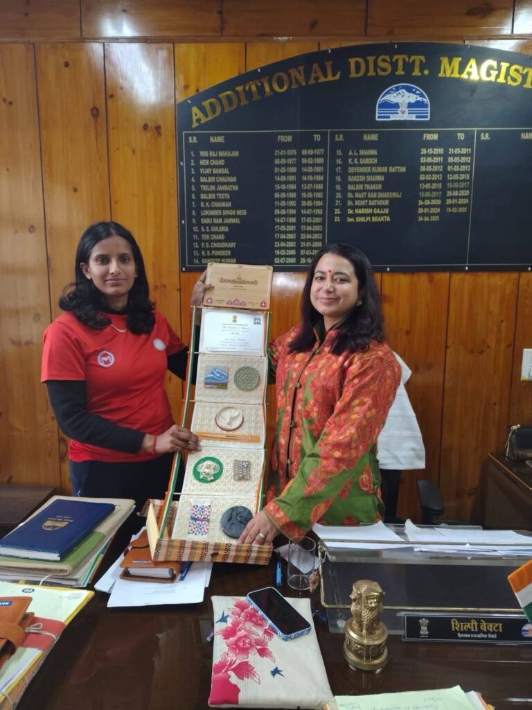 Disaster Mitra Nitika: देहरा की बेटी ने किया कमाल, राष्ट्रपति भवन तक पहुंची मेहनत की पहचान