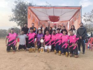 Kangra: शाहपुर में तीन दिवसीय फुटबॉल टूर्नामेंट का शानदार आयोजन, युवाओं में खेल और राष्ट्र सेवा का संदेश