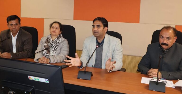 Kangra: गौसदनों के लिए बड़ी पहल: कांगड़ा में लॉन्च हुआ ‘गौ सेवा नारायण सेवा पोर्टल’, अब आम लोग भी कर सकेंगे सीधा सहयोग
