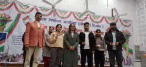 Hamirpur: लोकतंत्र को जिंदा रखता है आपका वोट, हमीरपुर में धूमधाम से मना 16वां राष्ट्रीय मतदाता दिवस