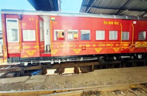 Himachal: कालका-शिमला रेललाइन पर बड़ा बदलाव, पहली बार एयर ब्रेक कोच के साथ दौड़ी ट्रेन, यात्रियों की सुरक्षा हुई और मजबूत