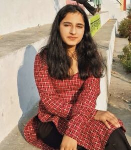 Hamirpur: सोहारी पंचायत की बेटी ईशाली ने यूजीसी नेट (हिंदी) परीक्षा उत्तीर्ण कर बढ़ाया क्षेत्र का मान