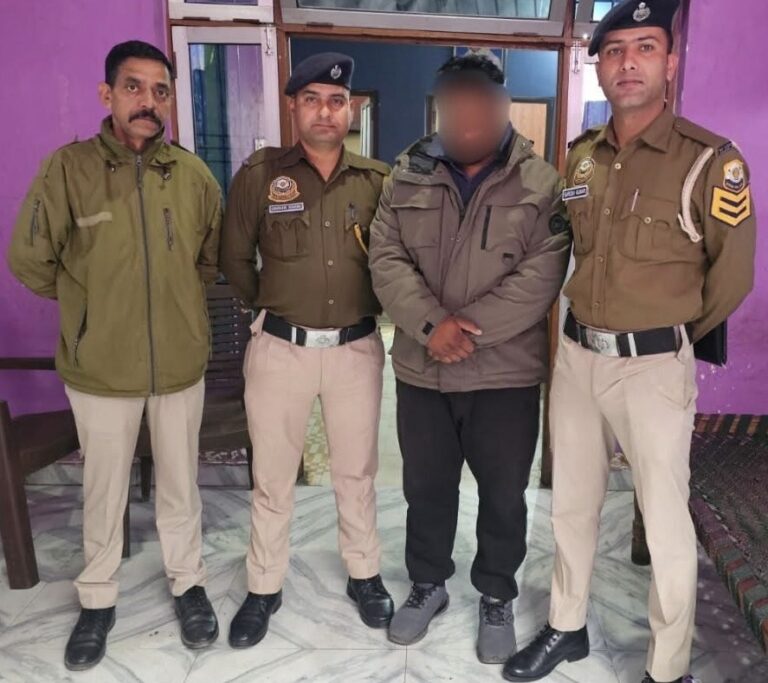 Kangra: बार-बार पकड़ा गया फिर भी नहीं सुधरा… नूरपुर पुलिस ने आदतन तस्कर को PIT NDPS में किया निरुद्ध