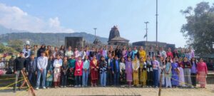 Kangra: बैजनाथ से ट्यूलिप गार्डन तक: राजकीय महाविद्यालय रिड़कमार के विद्यार्थियों का यादगार शैक्षणिक भ्रमण