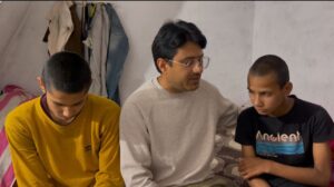 Himachal: मां छोड़ गई, पिता भी नहीं रहे… दो मासूम भाई 2 दिन से भूखे, मदद को तरस रही जिंदगी