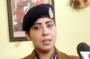 Kangra: हिमाचल में नशा तस्करों पर सबसे बड़ी चोट, 4 जिलों में एक साथ 15 ठिकानों पर छापे, भारी मात्रा में चरस-चिट्टा बरामद