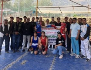 Kullu: महिला दिवस पर कुल्लू में खेलों की धूम: रस्साकशी से बॉक्सिंग तक मुकाबले, विजेताओं ने मारी बाजी
