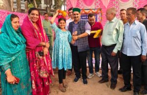 Kangra: शाहपुर की मंझग्रां पंचायत को बड़ी राहत: एक महीने में लगे 4 हैंडपंप, 35 परिवारों की पानी की समस्या खत्म