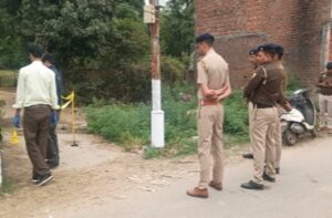 Hamirpur: नादौन प्रेस क्लब के पूर्व अध्यक्ष प्रदीप शर्मा की संदिग्ध हालात में मौत, सीढ़ियों से गिरने की घटना पर परिवार ने उठाए सवाल