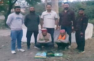 Kangra: नूरपुर में बड़ी कार्रवाई, 114 ग्राम चरस के साथ दो तस्कर गिरफ्तार, हाईवे के पास बेचने की कर रहे थे तैयारी