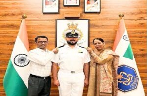 Himachal: 11 साल की मेहनत रंग लाई, हिमाचल के अंकुश कपिल बने नेवी में सब लेफ्टिनेंट, गांव में जश्न