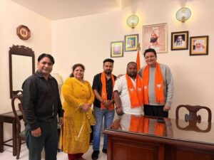 Kangra: धर्मशाला में बड़ा राजनीतिक झटका! व्यापार मंडल अध्यक्ष अनुज कश्यप ने थामा BJP का दामन