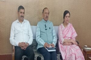 Himachal: हमीरपुर में बड़ा खुलासा! राशन डिपुओं से लेकर आंगनवाड़ी तक जांच के बाद आयोग अध्यक्ष ने दिए सख्त निर्देश
