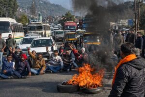 Kangra Strike: सोमवार को चक्का जाम, ATS के विरोध में सड़कों पर उतरेंगे ऑपरेटर, क्या स्कूल रहेंगे बंद?