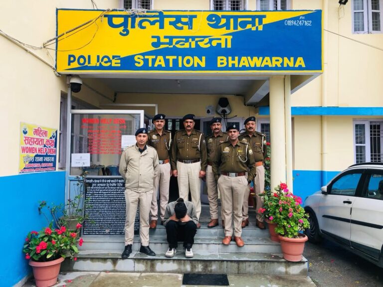Kangra: कन्फेक्शनरी की आड़ में शराब, Bla-Bla App से चिट्टा सप्लाई: कांगड़ा पुलिस की डबल स्ट्राइक से मचा हड़कंप