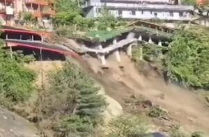 Kullu: अप्रैल में तबाही वाला मौसम: हिमाचल में बारिश-बर्फबारी से हड़कंप, होटल ढहा, हाईवे टूटे