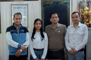 Himachal: 22 साल की दिव्या ने पहले ही प्रयास में पास की HAS परीक्षा, धर्मशाला की बेटी ने रचा इतिहास