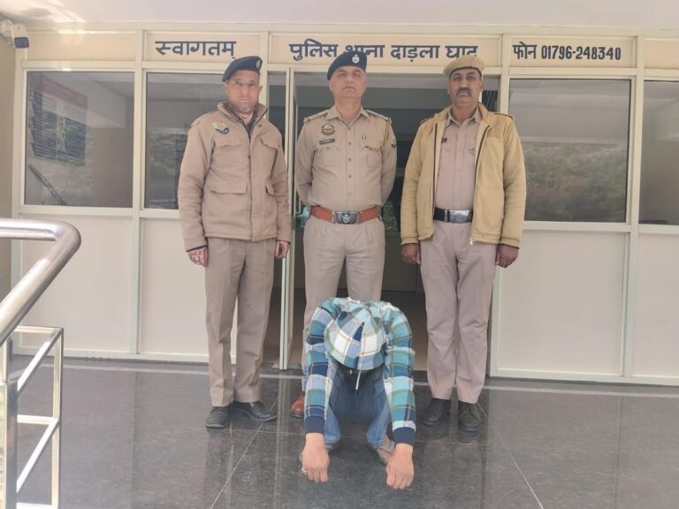 Solan: सोलन में रातों-रात कार्रवाई, 28 वर्षीय युवक चिट्टे के साथ पकड़ा गया, पुलिस जांच में जुटी