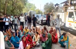 Big Protest on Highway: फैक्ट्री हादसे में मजदूर की मौत के बाद भड़का गुस्सा, हाईवे जाम और कंपनी पर केस दर्ज
