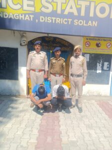 Big Action Update: कंडाघाट में नाके पर पुलिस की बड़ी कार्रवाई, कार से चिट्टा बरामद, दो युवक गिरफ्तार