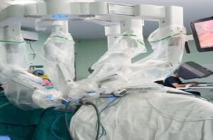 Himachal Miracle: टांडा मेडिकल कॉलेज में पहली बार रोबोटिक किडनी ट्रांसप्लांट सफल, पत्नी ने पति को दिया नया जीवन