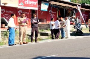 Hit & Run Tragedy: नैहरियां में सड़क पार करते व्यक्ति को तेज रफ्तार बाइक ने मारी टक्कर, मौके पर मौत