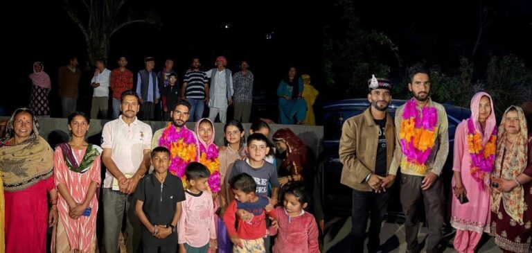 Kangra: शाहपुर के इस गांव ने पेश की अनोखी मिसाल! बिना मुकाबले सर्वसम्मति से चुनी गईं पायल शर्मा