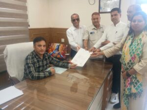 Kangra: शाहपुर के चड़ी वार्ड में बढ़ा चुनावी जोश! भाजपा समर्थित ओम शर्मा ने शक्ति प्रदर्शन के साथ भरा नामांकन