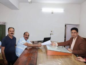 Mandi: करसोग नगर पंचायत चुनाव 2026: अंतिम दिन 10 नामांकन दाखिल, 7 वार्डों में कुल 17 प्रत्याशी मैदान में