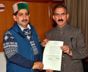 Kangra: Aero City को लेकर बड़ा मुद्दा! MLA केवल सिंह पठानिया ने CM Sukhu के सामने उठाई बण्डी के सर्किल रेट की मांग