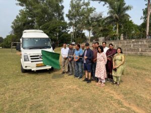 Kangra: शाहपुर से ऊना रवाना हुई DFA कांगड़ा टीम, SDM डॉ. दिनेश ठाकुर ने लॉन्च की नई जर्सी और बच्चों को दिया खास संदेश
