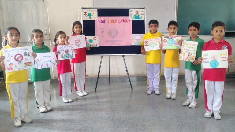 Kangra: DAV स्कूल में बाल श्रम निषेध दिवस पर गूंजा शिक्षा का संदेश, भाषण प्रतियोगिता में बच्चों ने कहा- हर बच्चे की जगह स्कूल में है