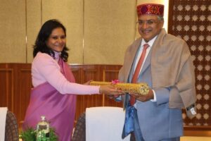 Himachal: मुख्य निर्वाचन आयुक्त ज्ञानेश कुमार धर्मशाला पहुंचे, बीएलओ से सीधा संवाद कर दिए बड़े निर्देश