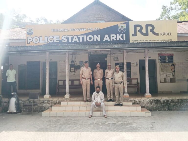 Solan: 5 महीने से फरार था आरोपी, सोलन पुलिस ने पंजाब से दबोचकर किया बड़ा खुलासा