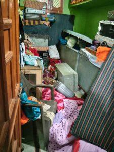 Himachal: रातभर सोता रहा परिवार, खिड़की की ग्रिल उखाड़कर घर में घुसे चोर; सोने-चांदी के लाखों के जेवर लेकर फरार