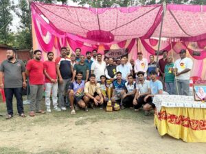 Kangra: बैजनाथ में लता मेमोरियल वॉलीबॉल टूर्नामेंट का समापन, विधायक किशोरी लाल बोले- खेल युवाओं को नशे जैसी बुराइयों से रखते हैं दूर