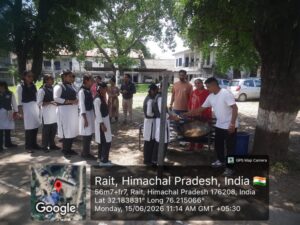 Kangra: रैत स्कूल में आपदा प्रबंधन मॉक ड्रिल, छात्रों को सिखाए गए आपातकाल से निपटने के अहम तरीके