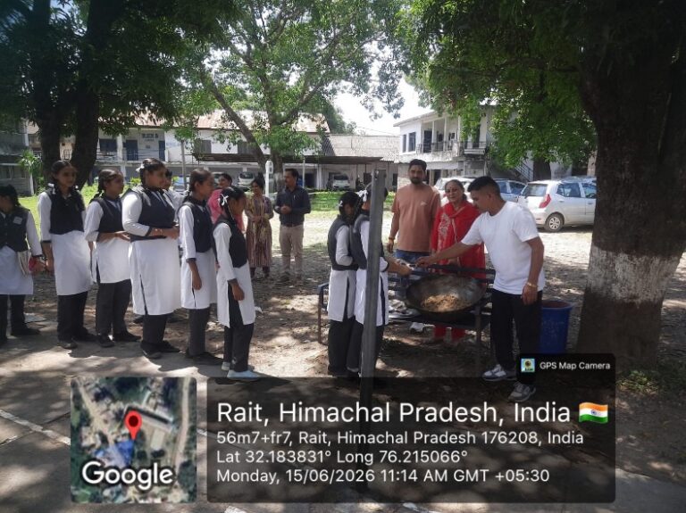 Kangra: रैत स्कूल में आपदा प्रबंधन मॉक ड्रिल, छात्रों को सिखाए गए आपातकाल से निपटने के अहम तरीके