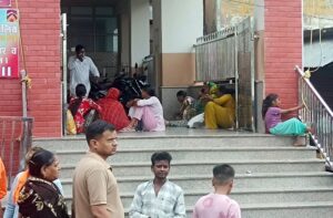 Kangra: चिंतपूर्णी में श्रद्धालुओं के लिए बने नए भवन के रखरखाव और सुरक्षा व्यवस्था पर उठे सवाल