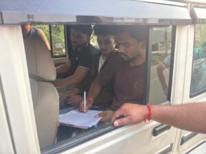 Kangra: जसूर में STF की बड़ी कार्रवाई! तीन युवकों से 223 ग्राम चिट्टा बरामद, पंजाब-हिमाचल कनेक्शन की जांच शुरू