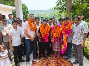 Kangra: ततवानी में 5 करोड़ से होंगे फ्लड प्रोटेक्शन कार्य, सलवाना स्कूल को मिली बड़ी सौगात; Kewal Singh Pathania ने किए कई बड़े ऐलान