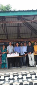 Kangra: रोटरी क्लब शाहपुर की अनोखी पहल! स्कूल को दिए पंखे, कैंसर पीड़ित बेटी के इलाज के लिए बढ़ाया मदद का हाथ