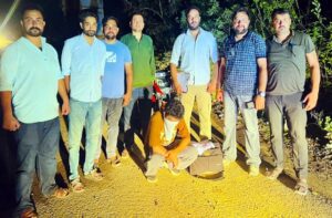 Kangra: हिमाचल में घुसते ही धरा गया नशा तस्कर! कंडवाल बॉर्डर पर 10.18 ग्राम चिट्टे के साथ गिरफ्तारी
