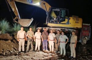 Kangra: नूरपुर पुलिस का खनन माफिया पर बड़ा प्रहार! 9 वाहन-मशीनें जब्त, पंजाब से जुड़े आरोपियों पर केस दर्ज