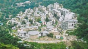 Himachal: अब पहले ही मिल जाएगी भूस्खलन की चेतावनी! IIT मंडी ने बनाई हिमालय के लिए खास तकनीक