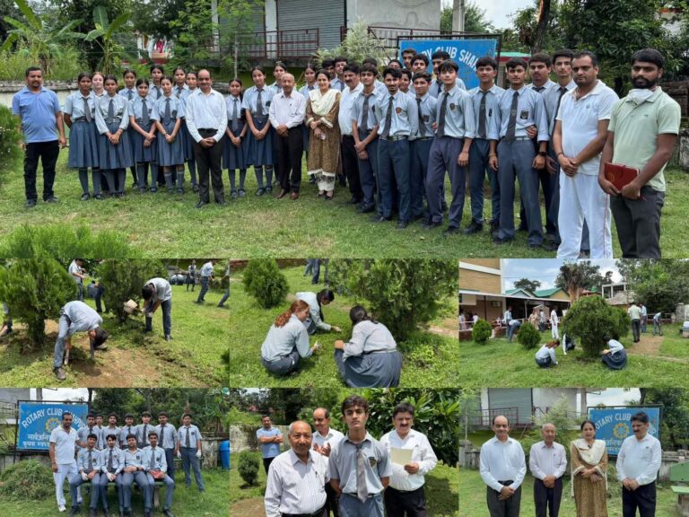 Kangra: कांगड़ा इंटरनेशनल स्कूल शाहपुर के छात्रों ने अस्पताल परिसर में चलाया स्वच्छता अभियान, इंटरैक्ट क्लब का भी हुआ गठन