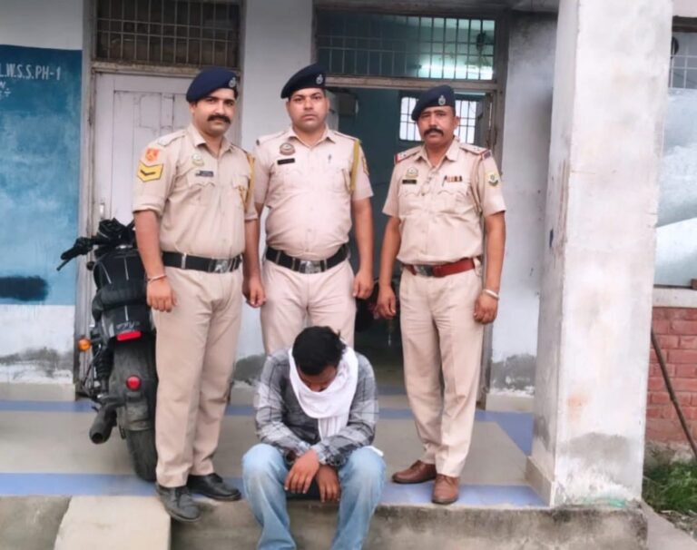Kangra: नूरपुर पुलिस की बड़ी कार्रवाई! बाइक के फ्यूज बॉक्स में छिपाकर ले जा रहा था 428 ग्राम अफीम, आरोपी गिरफ्तार